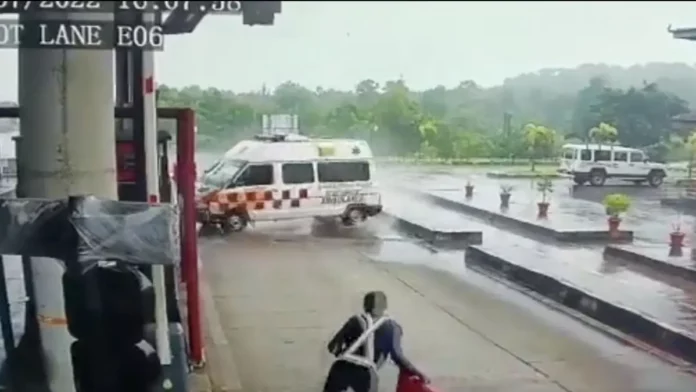 Karnataka Ambulance Accident